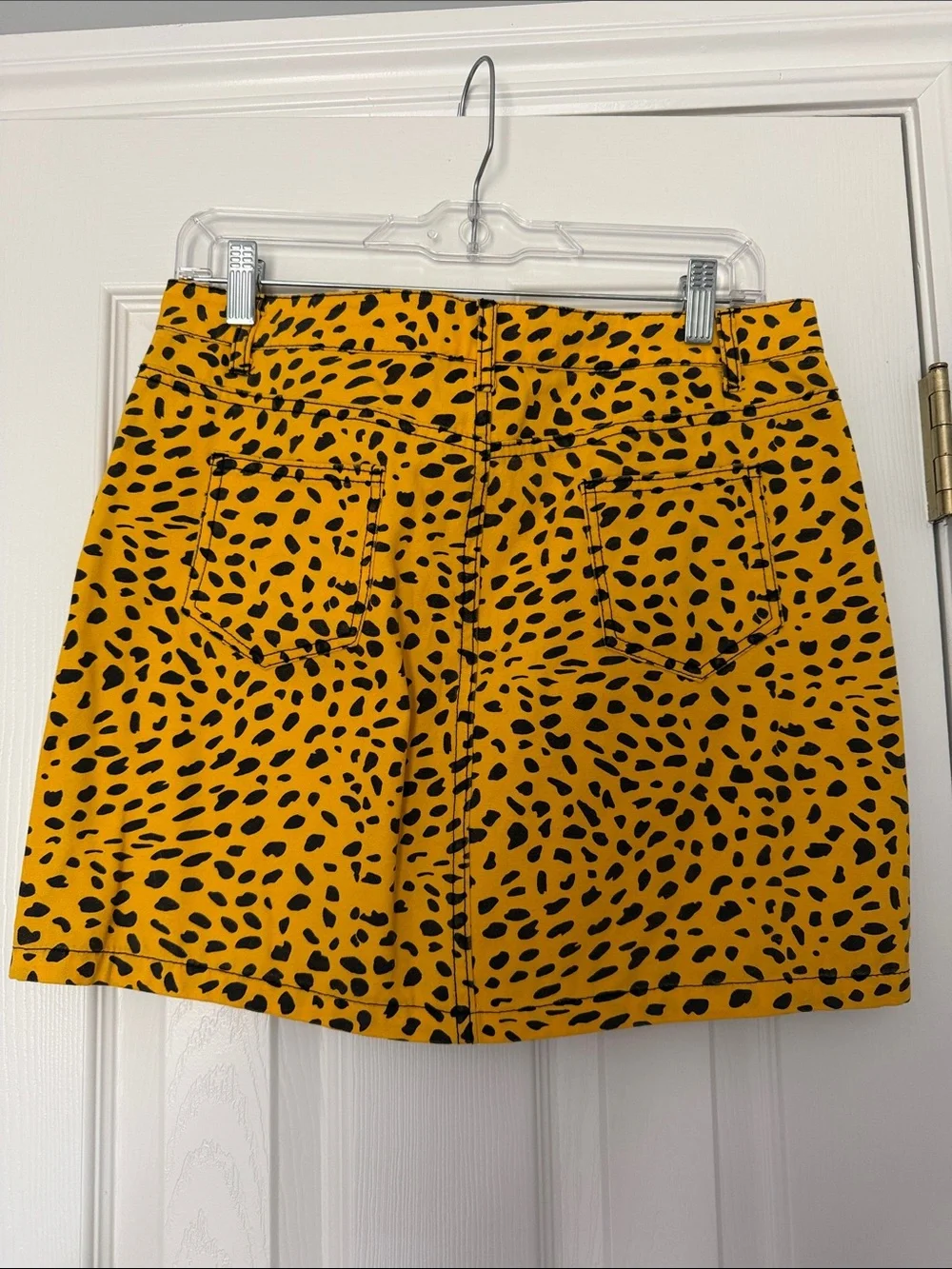 Signature Yellow and Black Leopard-Print Mini Skirt with Front Zip